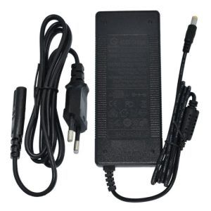 cargador-42v-2Ah-conector-dc5521-premium-las-palmas-gran-canaria-santa-cruz-tenerife-fuerteventura-lanzarote-la-palma-canarias