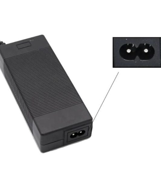 cargador-42v-2Ah-conector-dc5521-premium-las-palmas-tenerife-canarias-11