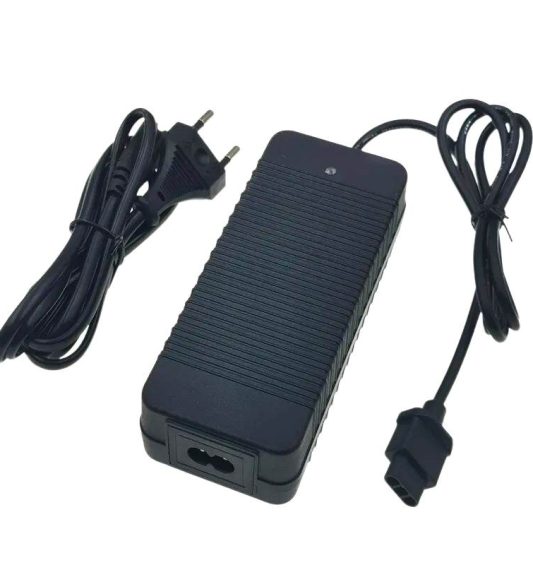 cargador-53,5-V-patinete-NIU-las-palmas-gran-canaria-santa-cruz-tenerife-fuerteventura-lanzarote-la-palma-gomera-el-hierro-canarias