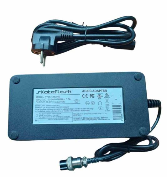 cargador-skatflash-58,8v-3a-urbandualpro-las-palmas-gran-canaria-santa-cruz-tenerife-fuerteventura-lanzarote-graciosa-la-palma-gomera-el-hierro-canarias