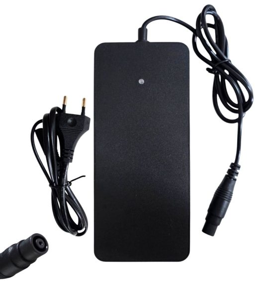 cargador-53,6v-2a-conector-mi4-pro-max-plus-las-palmas-gran-canaria-santa-cruz-tenerife-fuerteventura-lanzarote-graciosa-la-palma-gomera-el-hierro-canarias